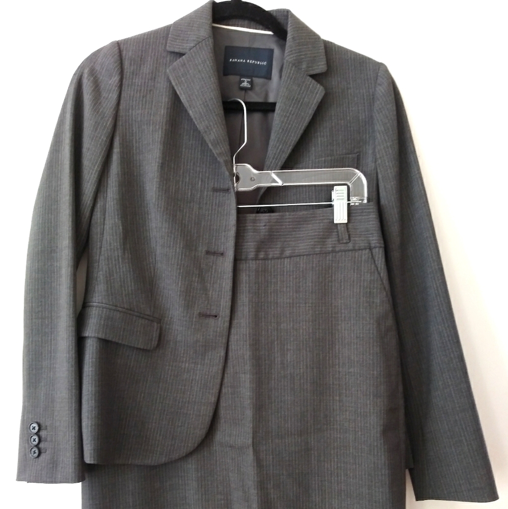 Banana republic skirt suit